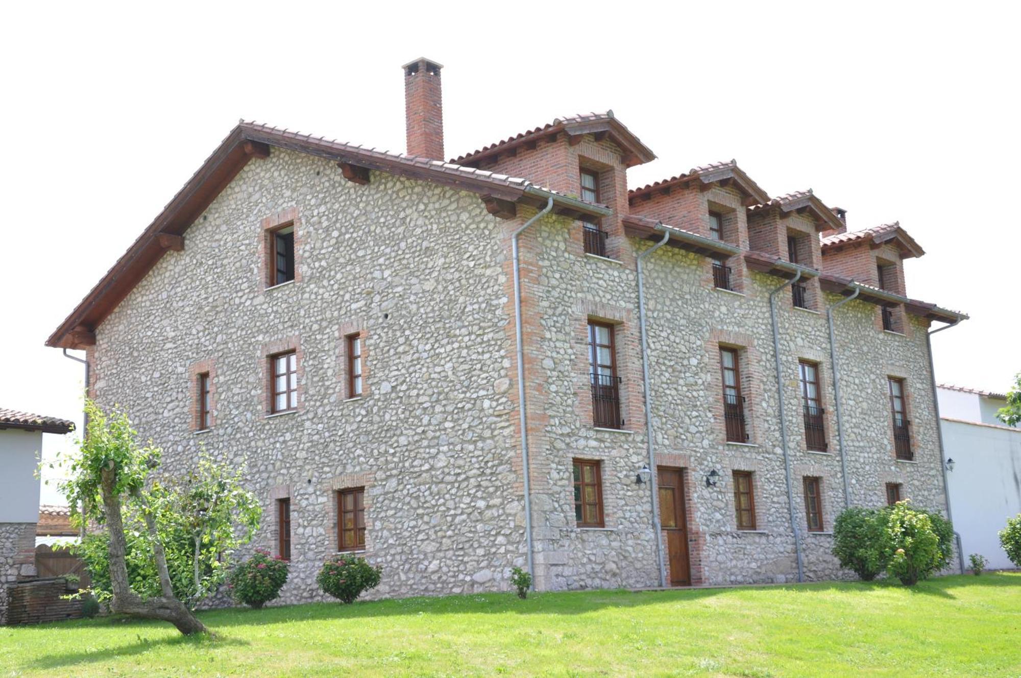 Posada La Torre Serdio Exteriör bild